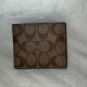(NWOT) Coach ID Billfold Wallet In Signature Canvas